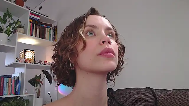 milly ross online show from February 2025 10:28:02 AM
