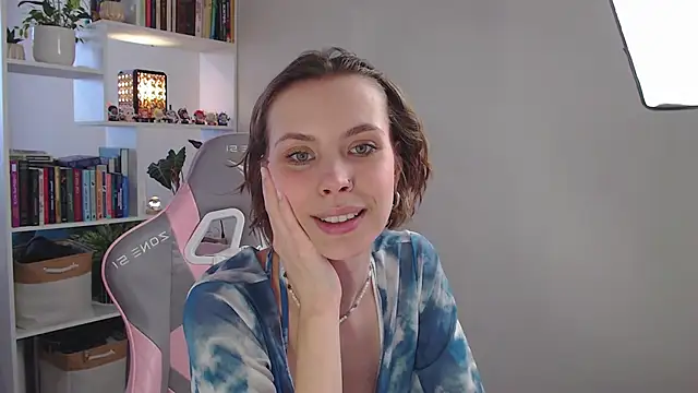 milly ross online show from February 2025 07:20:01 AM