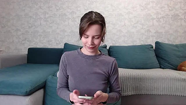 milly ross online show from November 2025 08:40:02 AM