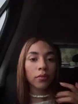 pretty pettite online show from December 2025 11:05:01 PM