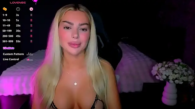 Snapshot of babyleilaa chatting on June 2026 08:03:02 PM babyleilaa online show from June 2026 08:03:02 PM
