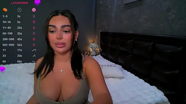 babyleilaa online show from September 2025 04:09:02 PM