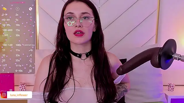 Flor delunaa online show from February 2025 06:41:02 PM