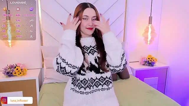 Snapshot of Flor_delunaa chatting on November 2025 12:53:02 PM Flor delunaa online show from November 2025 12:53:02 PM