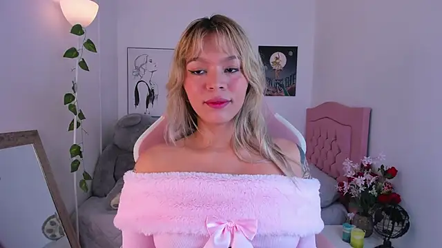 Adria ross online show from February 2025 01:54:02 PM