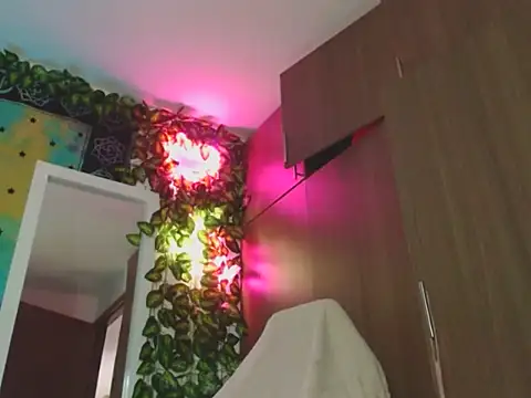 Snapshot of chanel_1041 chatting on November 2025 08:56:02 PM chanel 1041 online show from November 2025 08:56:02 PM