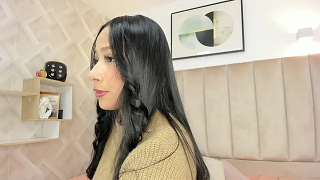 Anniie Queen online show from April 2026 03:35:01 AM