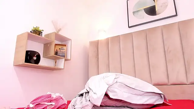 Anniie Queen online show from February 2025 06:25:02 AM