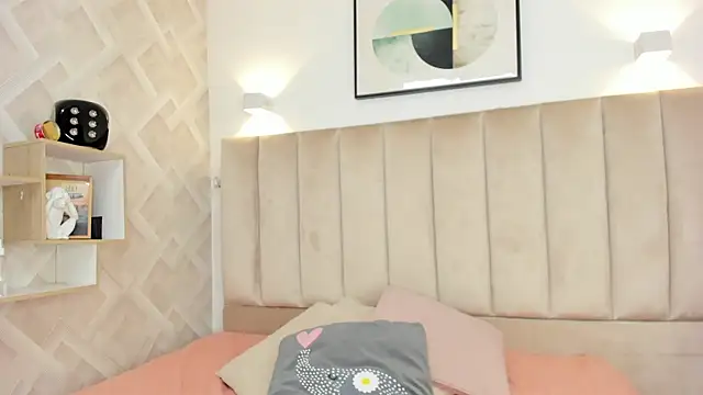 Anniie Queen online show from April 2026 03:08:01 AM