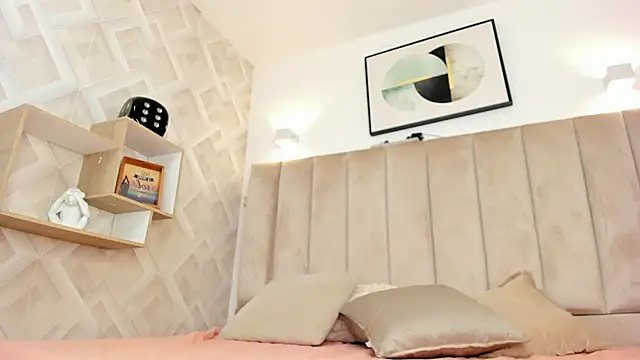 Anniie Queen online show from February 2026 03:04:02 AM