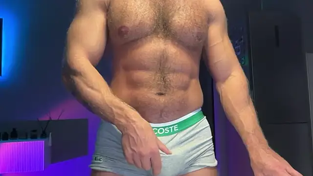 KarlosRichi online show from December 2025 04:05:02 AM