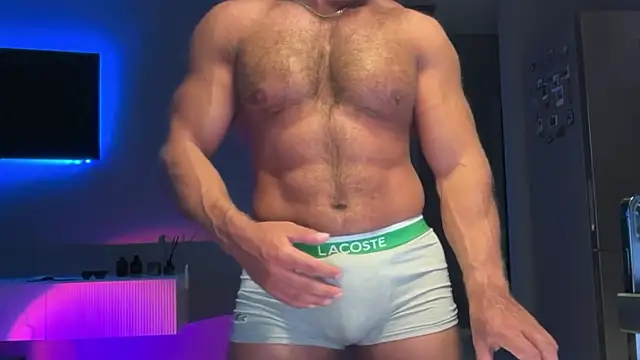 KarlosRichi online show from April 2026 02:14:02 AM