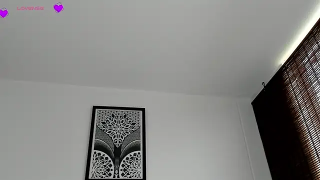 VeronicaTonu online show from November 2025 02:32:01 PM