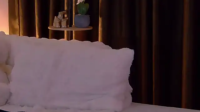 TinaHarley online show from March 2026 04:58:02 PM