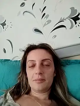 SophyGirl online show from December 2025 01:02:02 PM