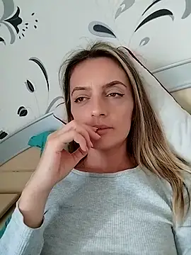 SophyGirl online show from September 2025 12:34:02 PM