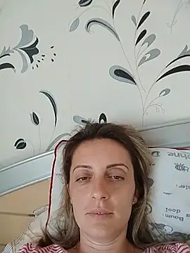 SophyGirl online show from May 2026 12:49:02 PM