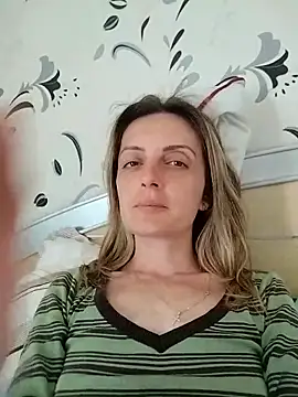 SophyGirl online show from April 2026 12:23:01 PM