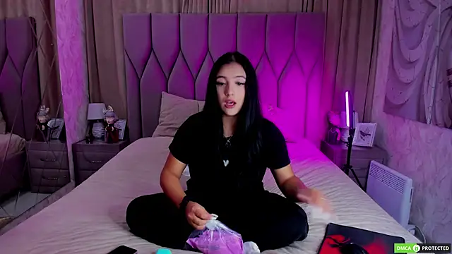 JennyFerguson online show from December 2025 06:09:01 PM