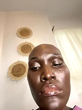 Foxxxyfemale online show from October 2025 06:25:02 AM