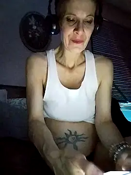 Snapshot of michele462 chatting on September 2025 04:25:01 AM michele462 online show from September 2025 04:25:01 AM