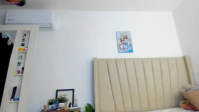 Mady-Edwards online show from March 2026 10:50:02 PM