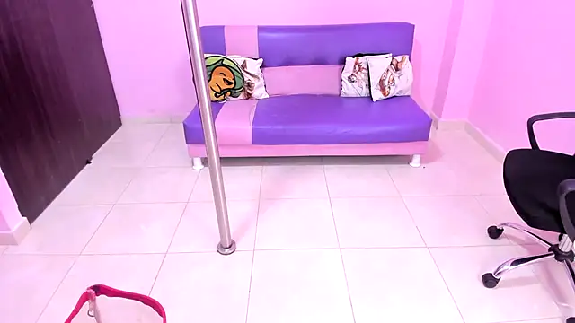 mature dirty squirt online show from September 2025 12:53:01 PM