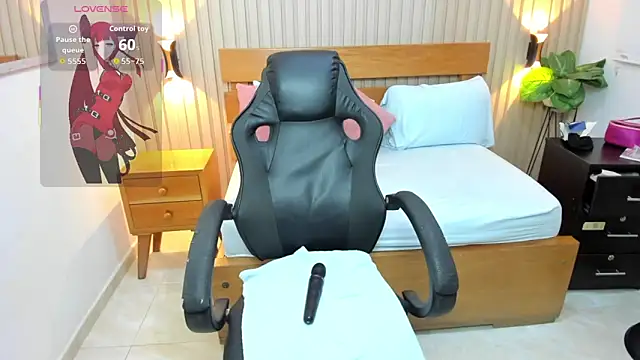 luciana ballesteros  online show from February 2026 12:13:02 PM