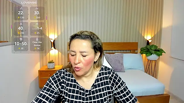 Snapshot of luciana_ballesteros_ chatting on June 2026 12:14:01 PM luciana ballesteros online show from June 2026 12:14:01 PM