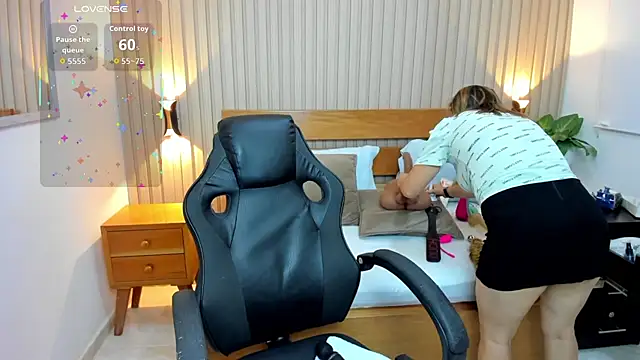 luciana ballesteros  online show from April 2026 12:21:02 PM