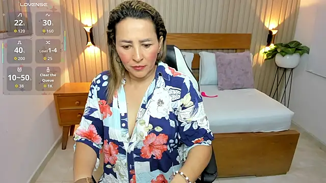 Snapshot of luciana_ballesteros_ chatting on June 2026 12:21:02 PM luciana ballesteros online show from June 2026 12:21:02 PM