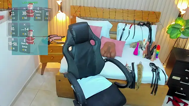 luciana ballesteros  online show from December 2025 12:53:02 PM