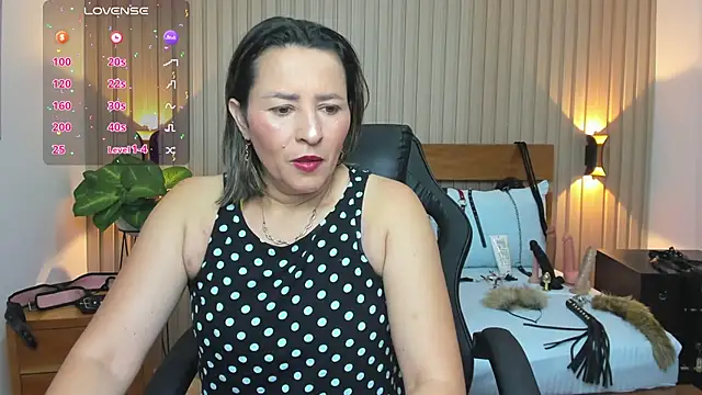 luciana ballesteros  online show from March 2025 12:33:02 PM