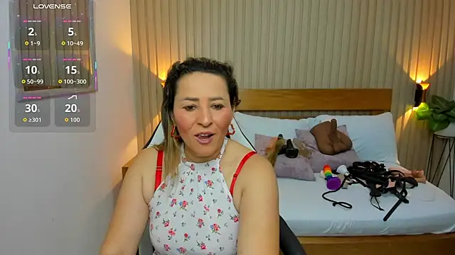 Snapshot of luciana_ballesteros_ chatting on July 2026 12:24:01 PM luciana ballesteros online show from July 2026 12:24:01 PM