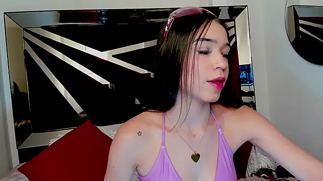 FaloonRoussel online show from March 2026 06:10:01 PM