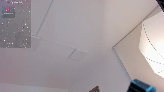 FaloonRoussel online show from April 2026 06:15:02 PM