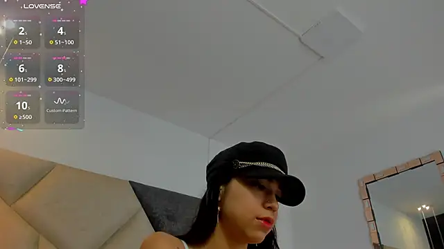 FaloonRoussel online show from September 2025 07:53:01 PM