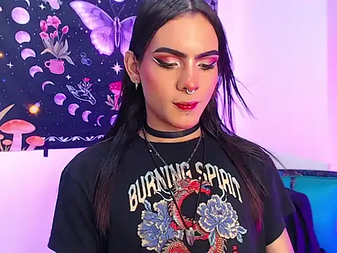 lilithnyx333 online show from April 2026 12:01:02 AM