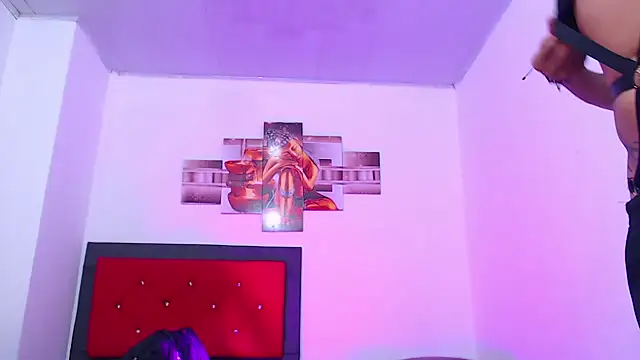 Snapshot of lilithnyx333 chatting on July 2026 07:31:01 PM lilithnyx333 online show from July 2026 07:31:01 PM
