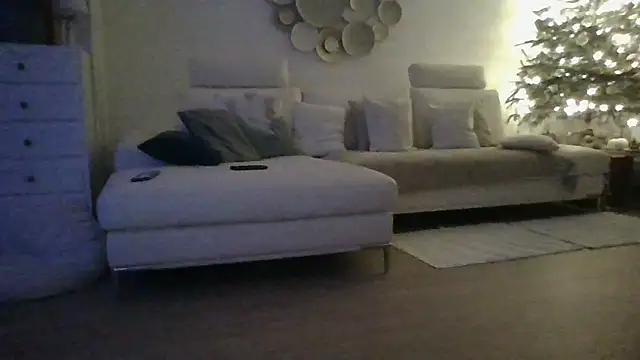 Snapshot of lyajoliee chatting on December 2024 08:07:02 PM lyajoliee online show from December 2024 08:07:02 PM