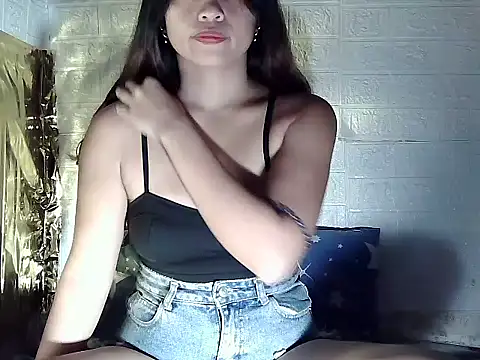 prettybella4u online show from June 2026 01:00:02 AM