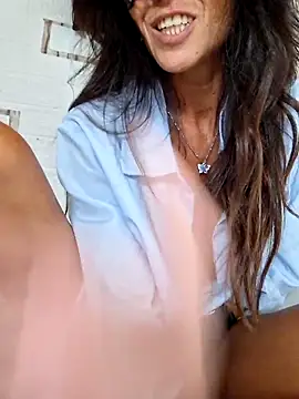 EmySkinny85 online show from September 2025 07:50:01 PM