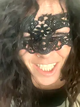 Snapshot of EmySkinny85 chatting on November 2025 05:08:01 AM EmySkinny85 online show from November 2025 05:08:01 AM