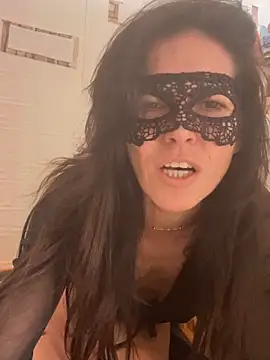 EmySkinny85 online show from December 2025 08:53:02 PM