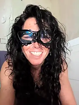 EmySkinny85 online show from March 2026 08:43:01 PM