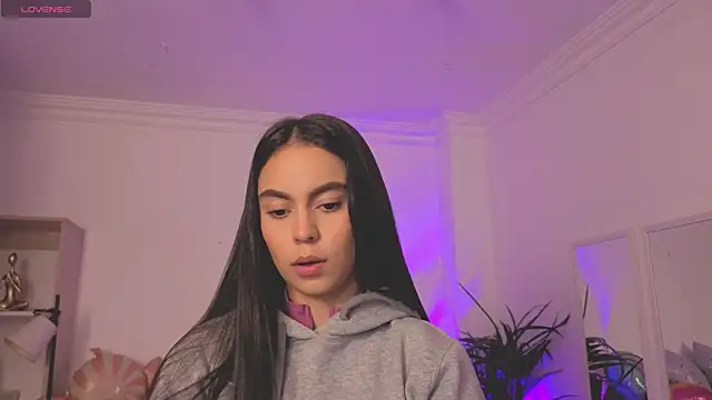 Snapshot of Aleejaa__ chatting on June 2026 11:31:02 AM Aleejaa online show from June 2026 11:31:02 AM