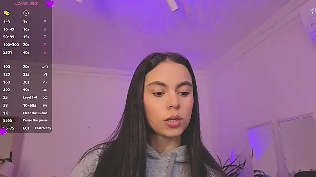 Snapshot of Aleejaa__ chatting on June 2026 11:33:01 AM Aleejaa online show from June 2026 11:33:01 AM