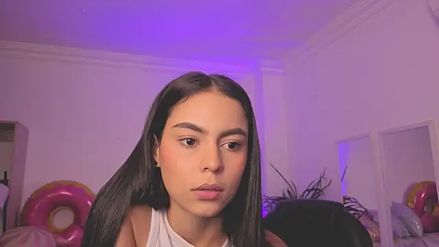 Snapshot of Aleejaa__ chatting on July 2026 11:32:01 AM Aleejaa online show from July 2026 11:32:01 AM