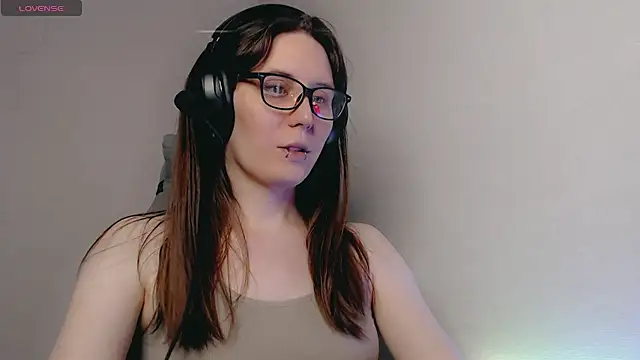 tracy cooper online show from February 2025 10:11:01 PM