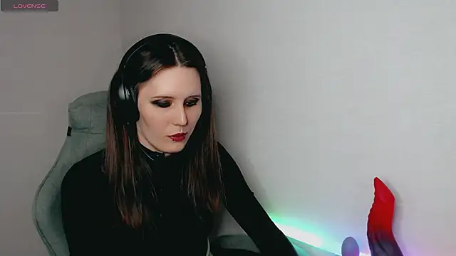 tracy cooper online show from December 2024 04:48:01 PM